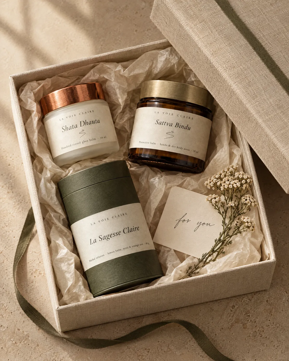 Le Coffret Clair, three rituals in a linen box